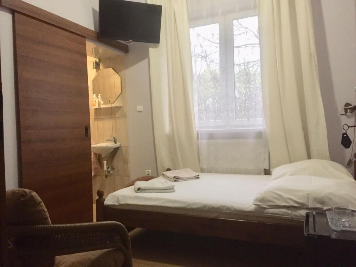 Pensjonat Przy Bloniach Krakow Luaran gambar