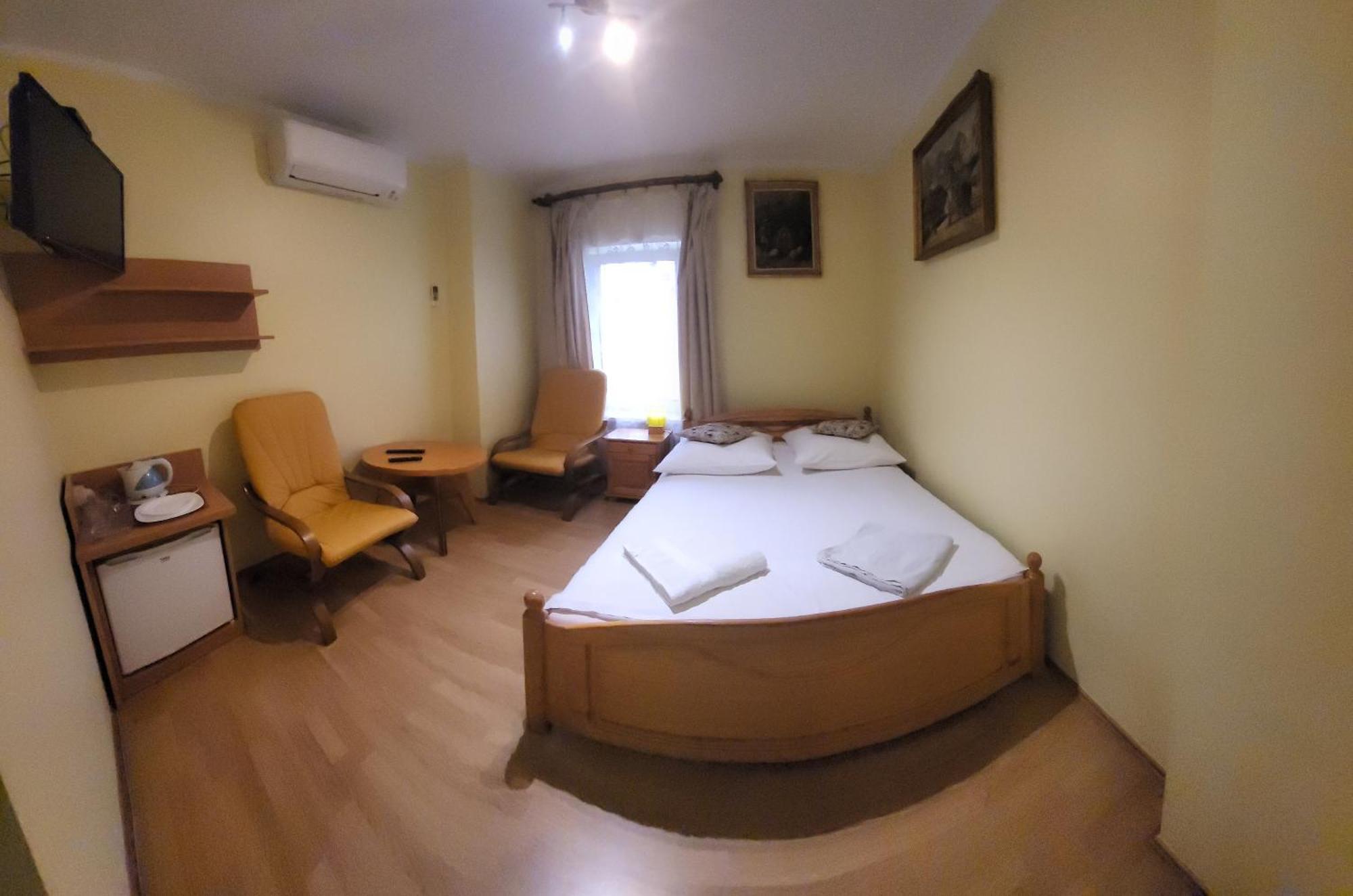 Pensjonat Przy Bloniach Krakow Luaran gambar