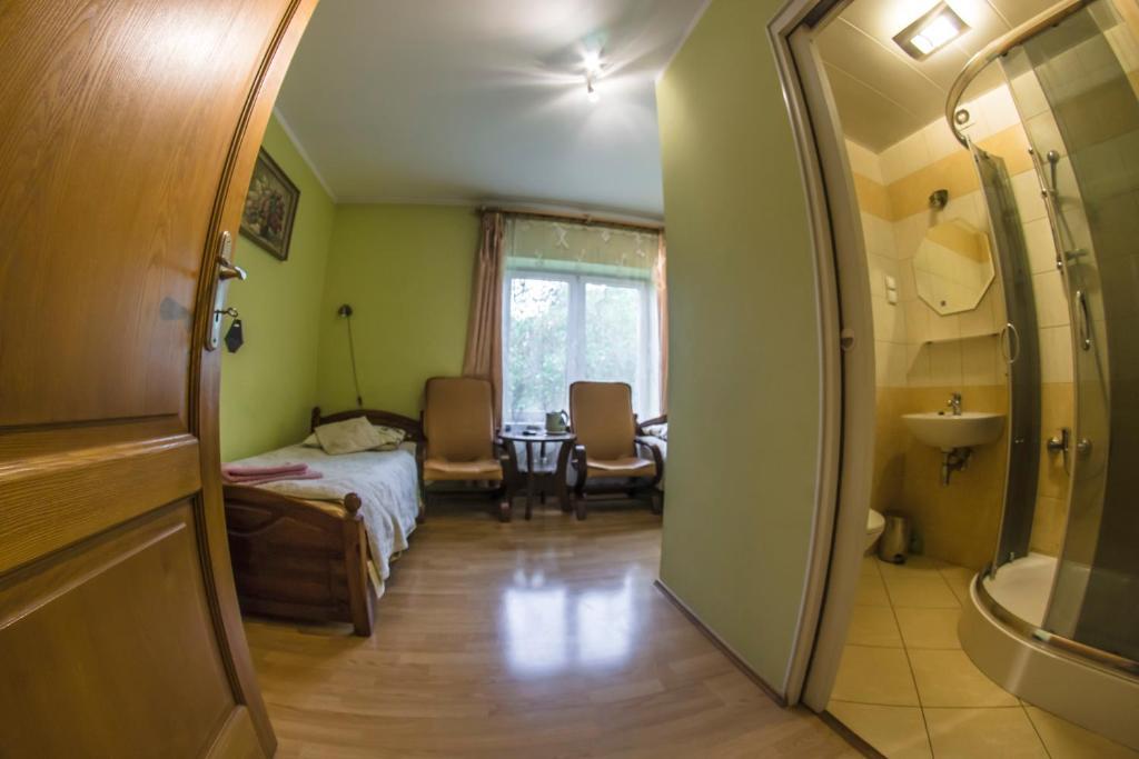 Pensjonat Przy Bloniach Krakow Bilik gambar