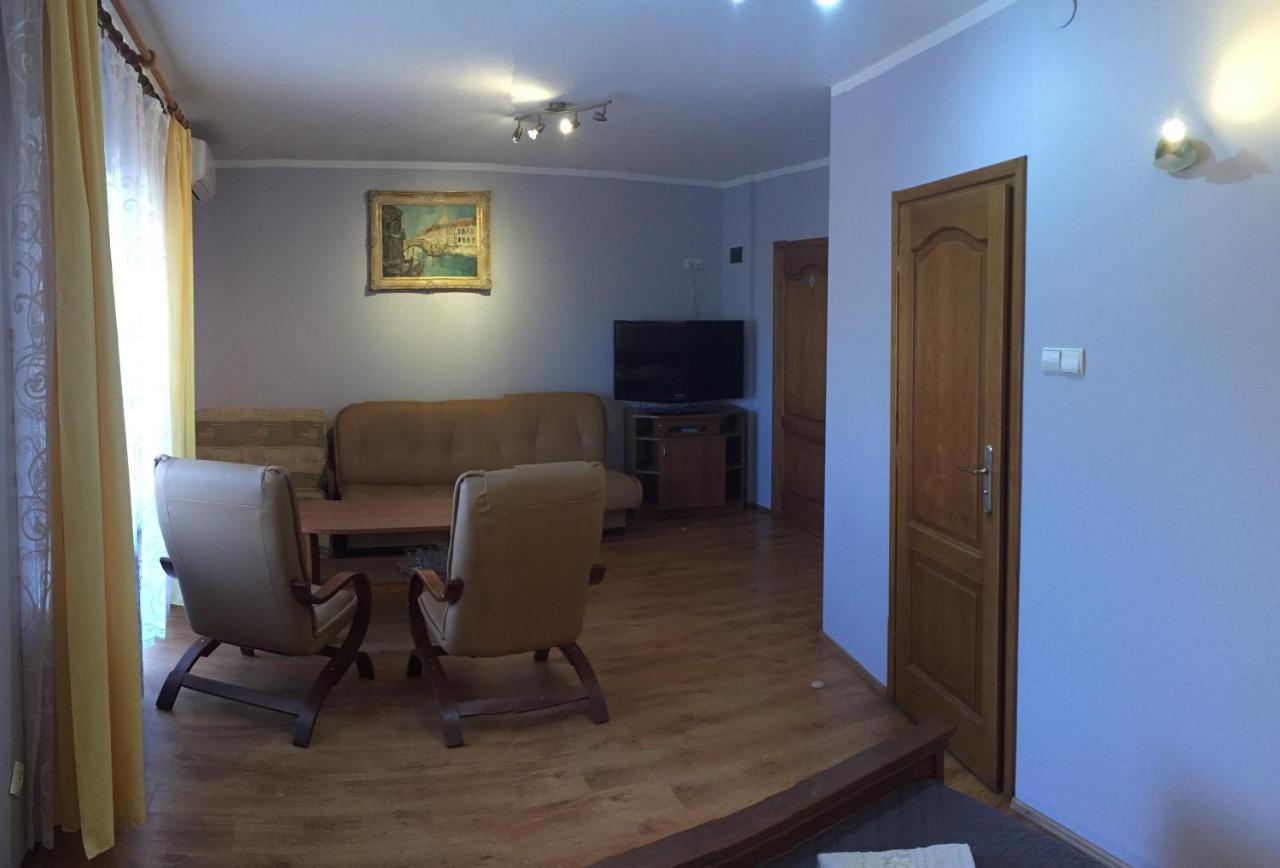 Pensjonat Przy Bloniach Krakow Luaran gambar