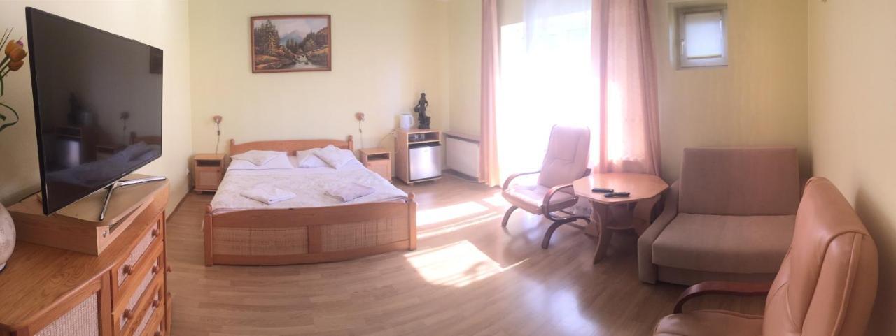 Pensjonat Przy Bloniach Krakow Luaran gambar