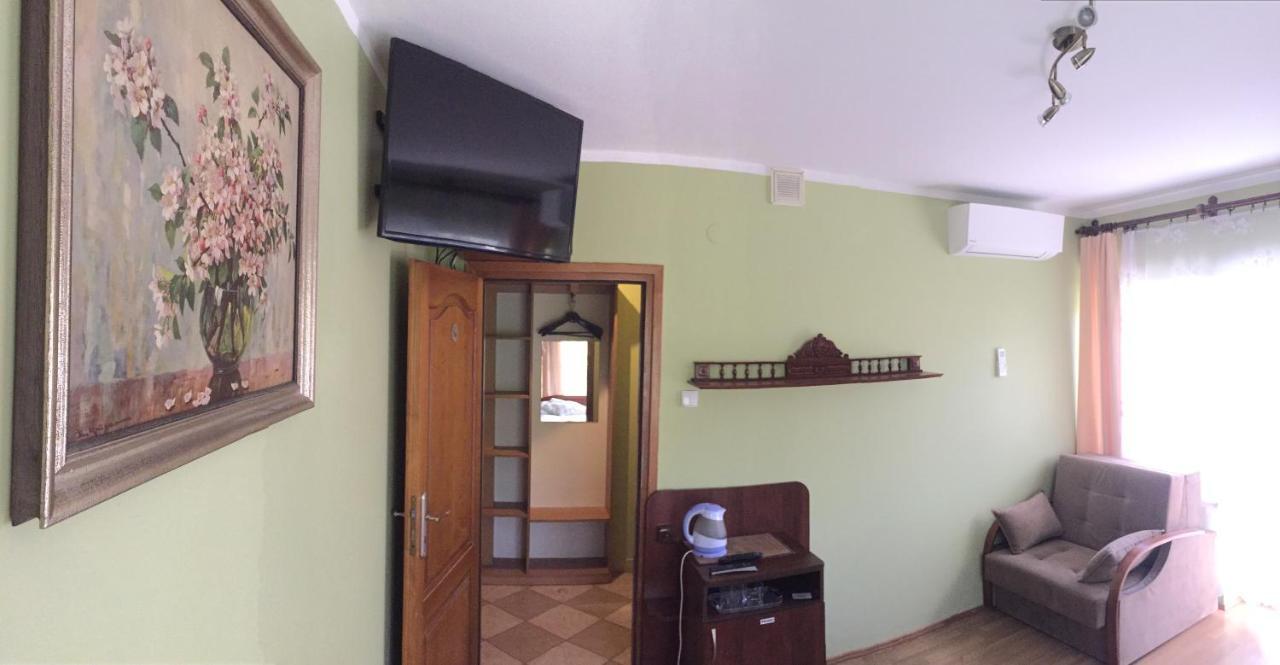 Pensjonat Przy Bloniach Krakow Luaran gambar